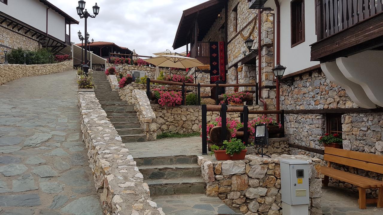 Macedonian Village Hotel & Resort Skopje Esterno foto