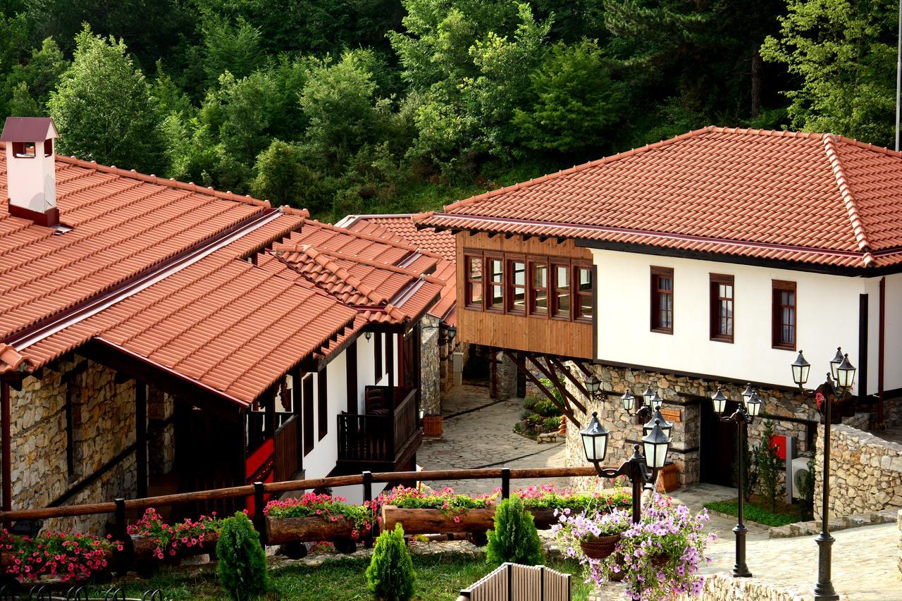 Macedonian Village Hotel & Resort Skopje Esterno foto