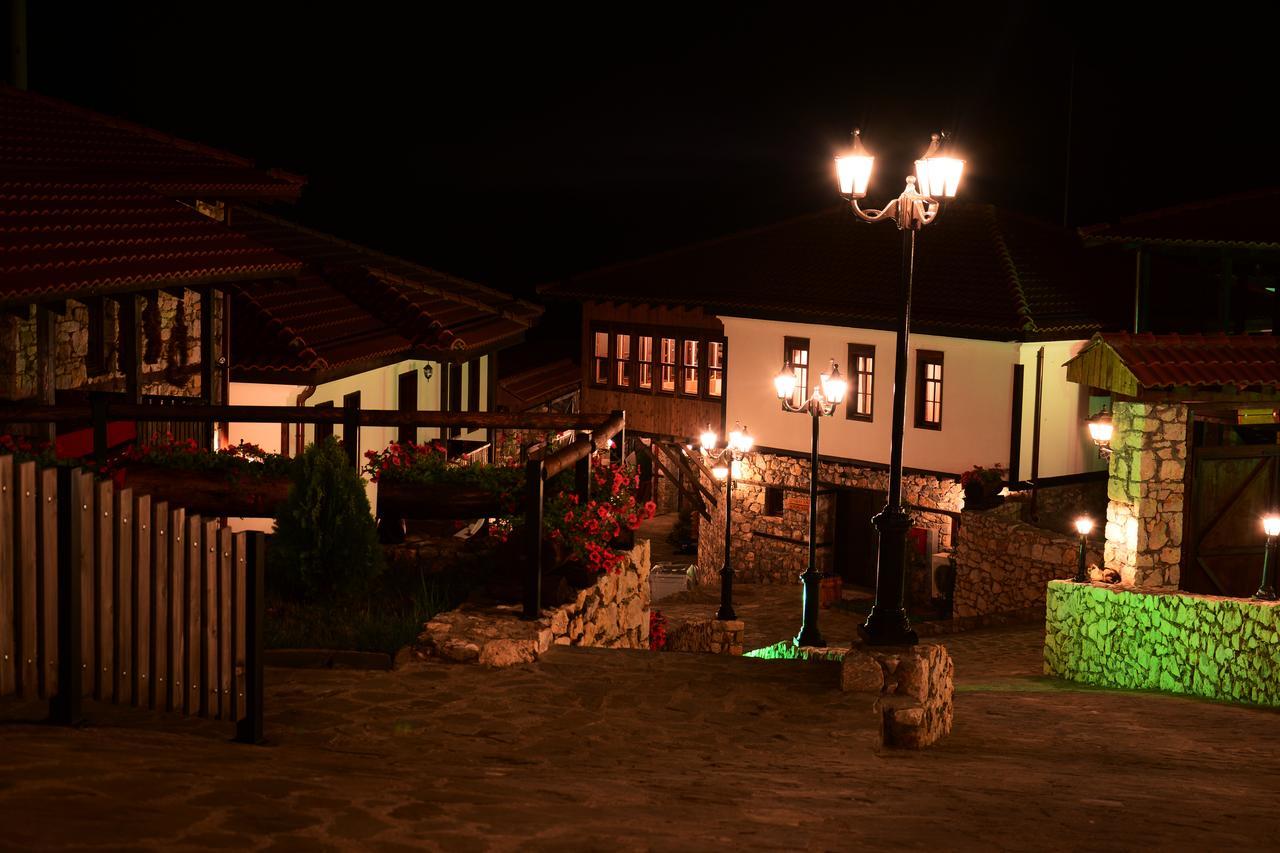 Macedonian Village Hotel & Resort Skopje Esterno foto