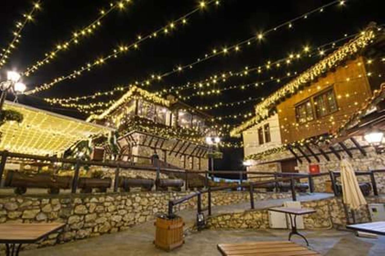 Macedonian Village Hotel & Resort Skopje Esterno foto